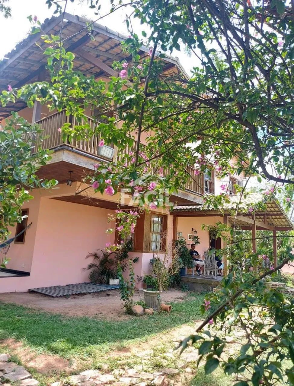 Casa em Manguinhos, Serra: 4 Dormitórios e 2 Suítes - Foto 3