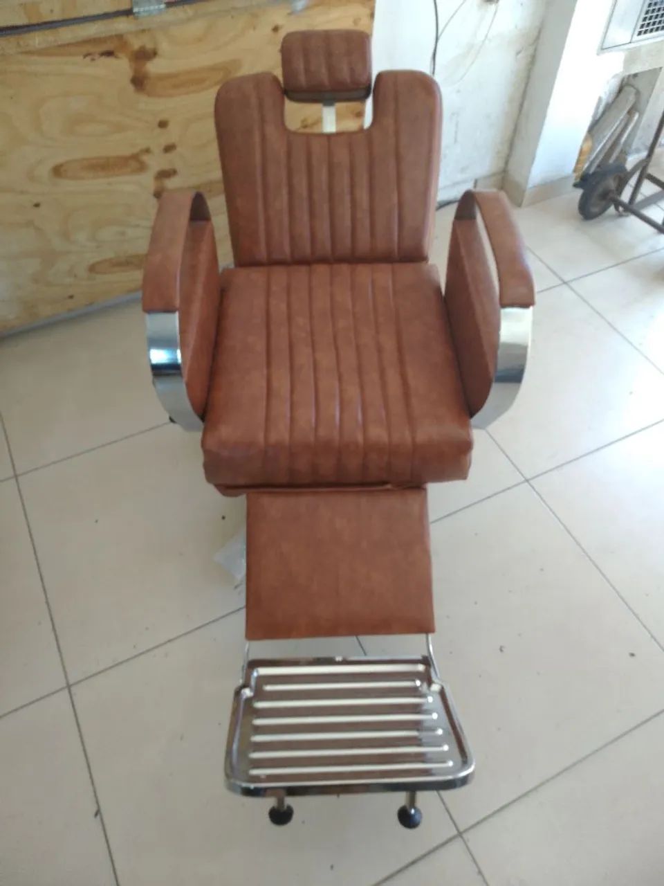 Cadeira de salão de beleza e barbearia  - Foto 2