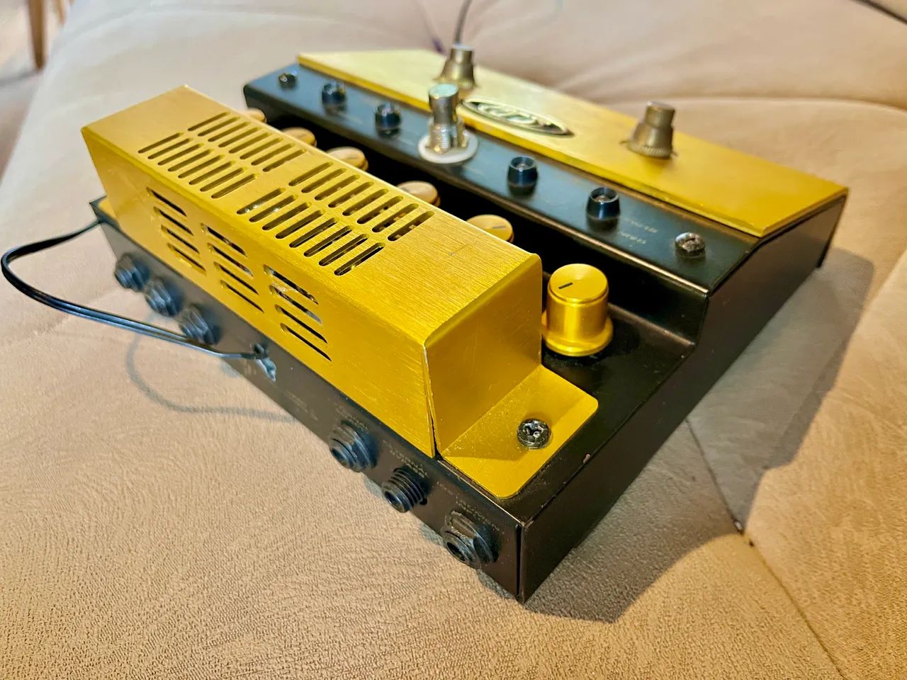 Pedal Preamp valvulado Meteoro Doctor Drive - Instrumentos