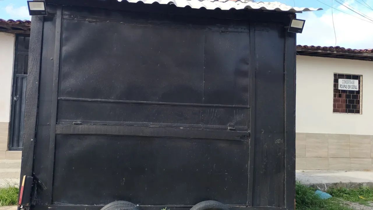 Vendo trailer grande e todo montado de inox por dentro  - Foto 6