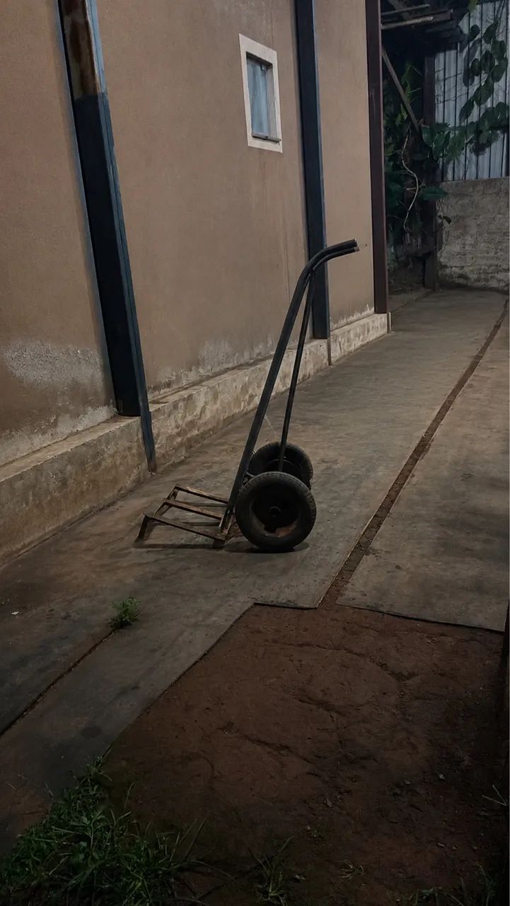 Carinho de Carga  e Descarga