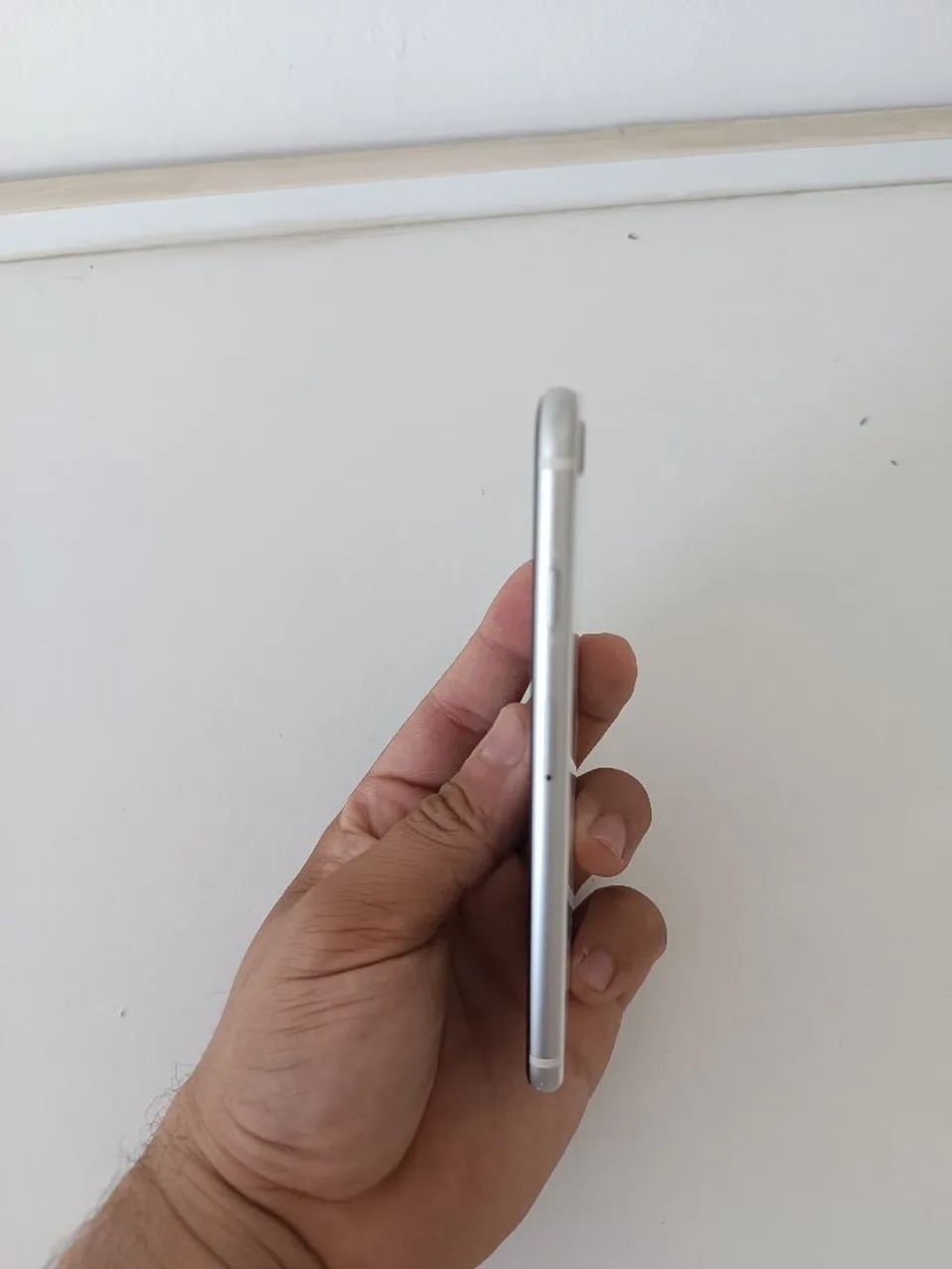 Vendo iPhone SE 2? Geração  - Foto 3