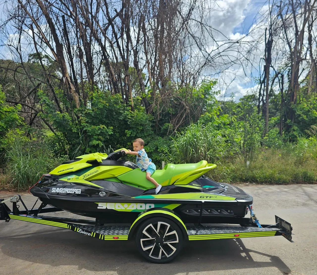 Jet 80 horas - Barcos e aeronaves - Setor Leste Universitário