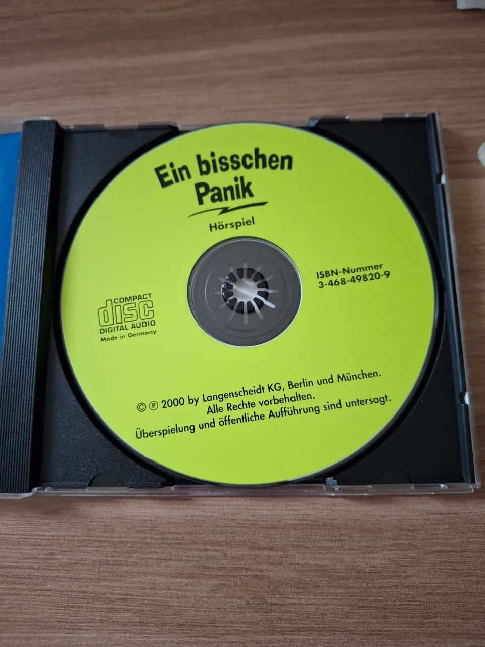 Cd áudio  livro Ein bisschen Panik - Foto 2