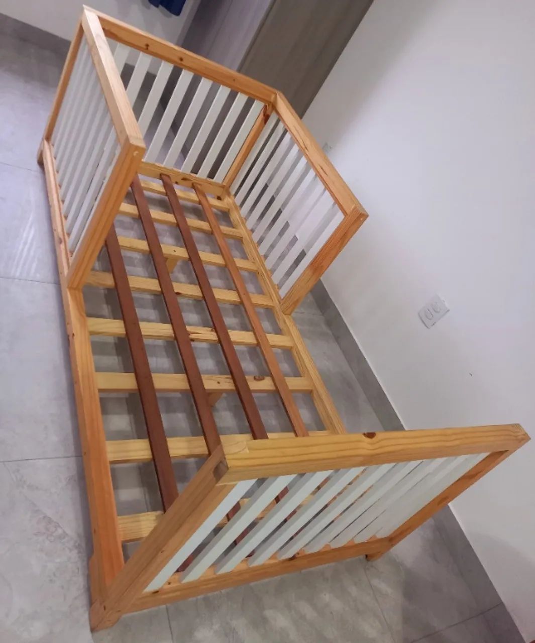 Cama de madeira solteiro  - Foto 4