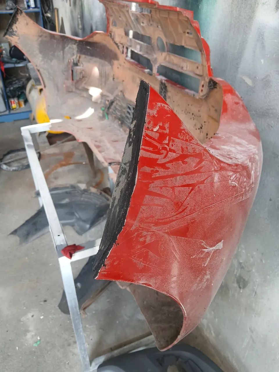 Recuperação de parachoque,pintura  e lanternagem em geral - Foto 4