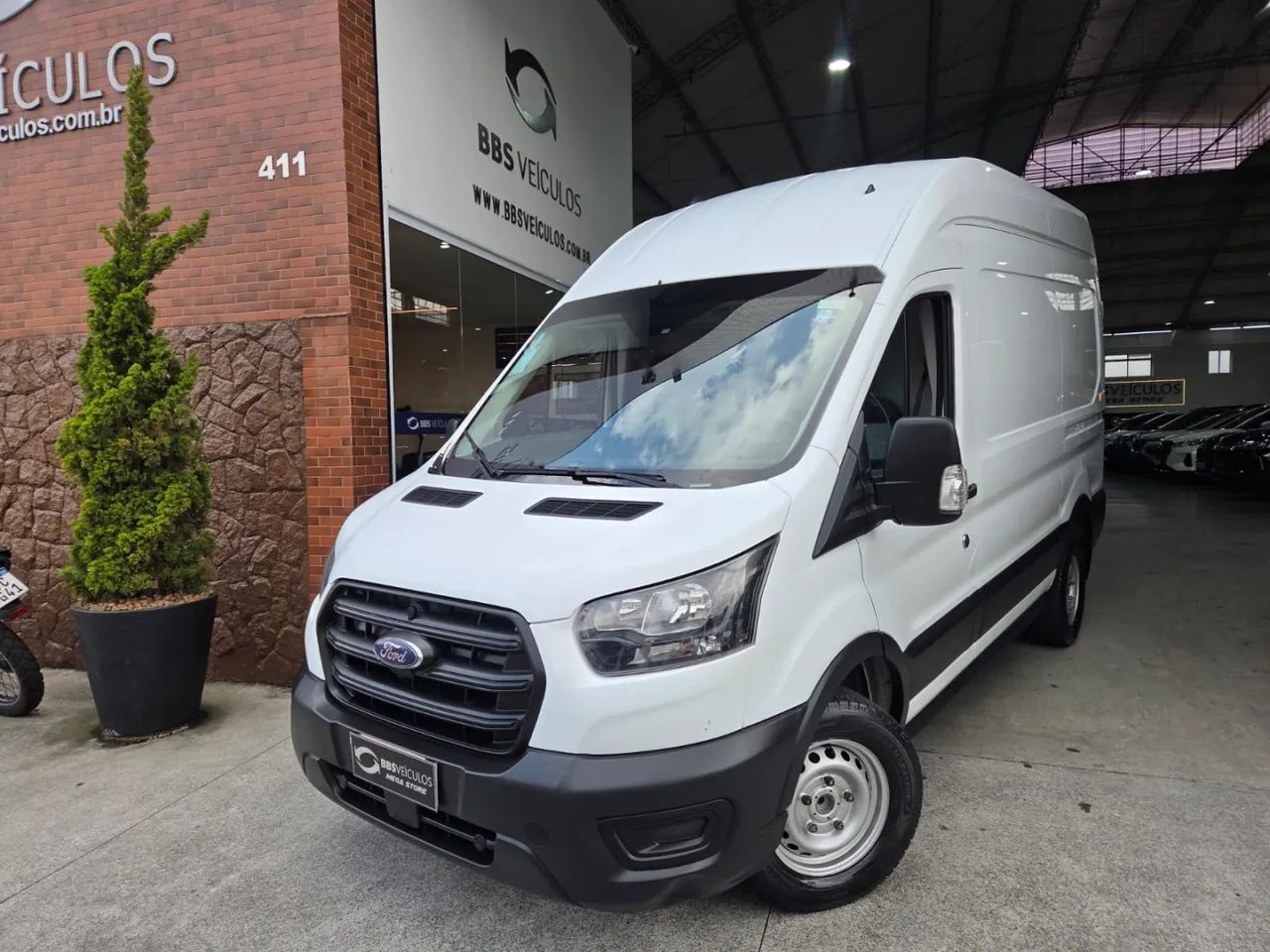 Ford Transit Furgão 2.0 Curto Turbo Diesel 2024