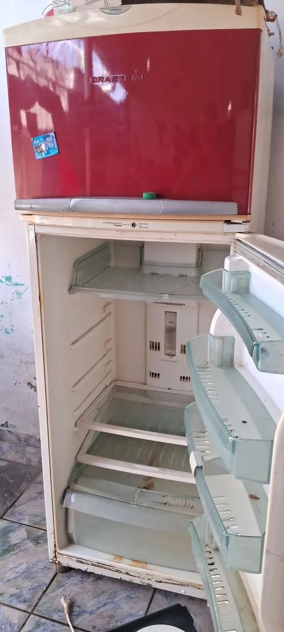 Vendo geladeira duplex funcionando perfeitamente  - Foto 4