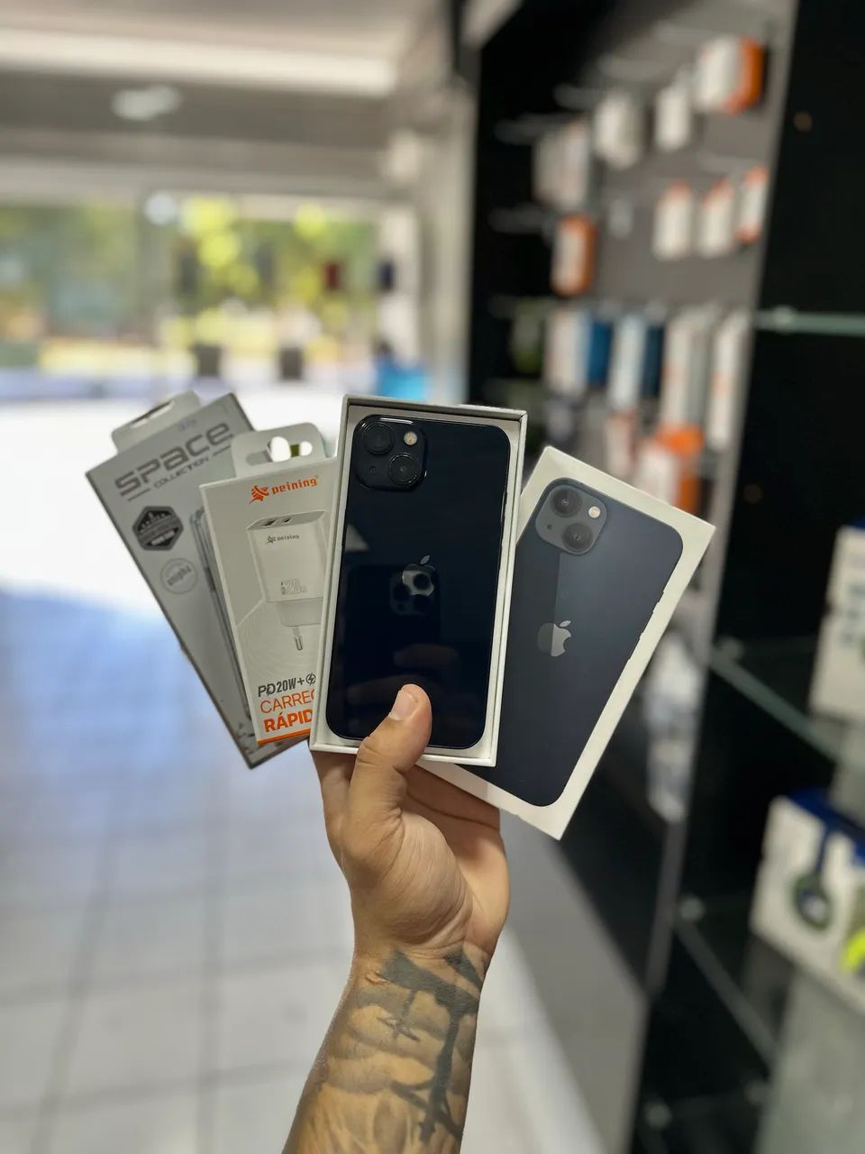 iPHONE 13 TODO ORIGINAL COM CAIXA,GARANTIA E ACESSÓRIOS. - Foto 3