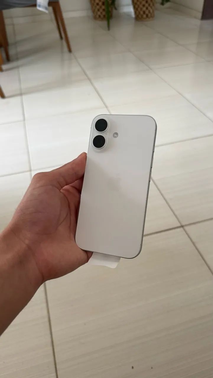 iPhone 16 White 256gb