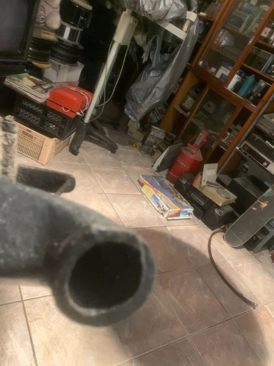ferro de passar roupa antigo a brasa - Foto 3