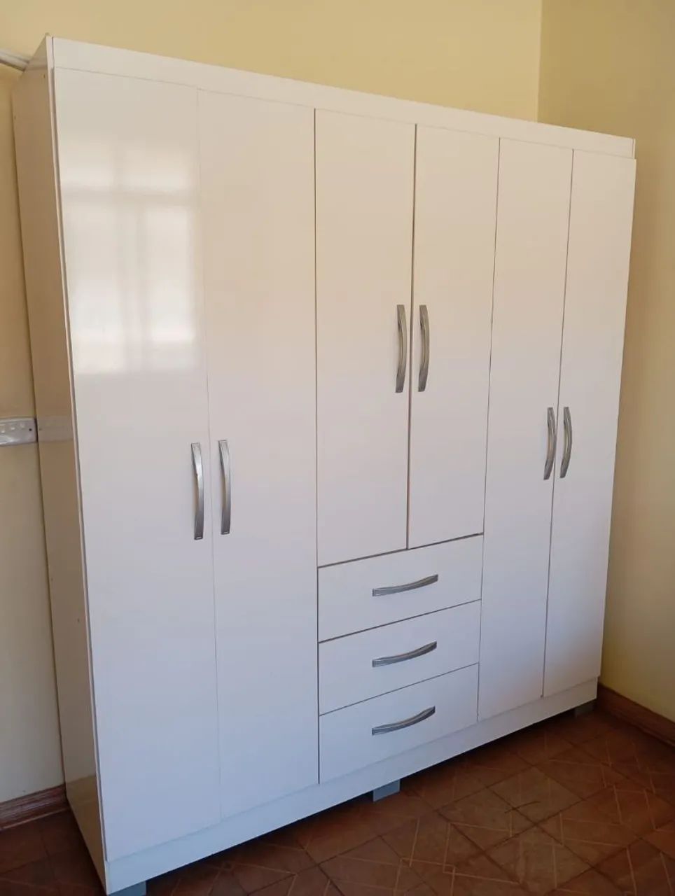 Guarda roupa Branco  - Foto 3