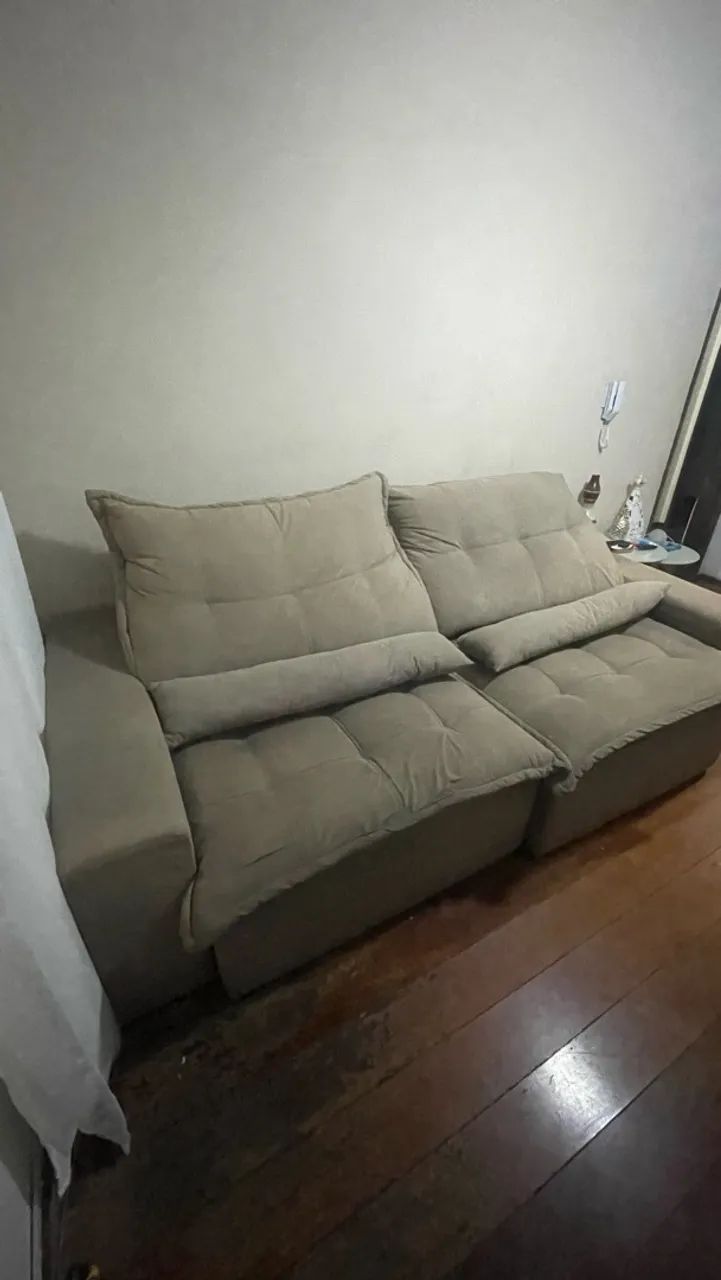 SOFÁ RETRÁTIL COM CHAISE - BEGE - Foto 4