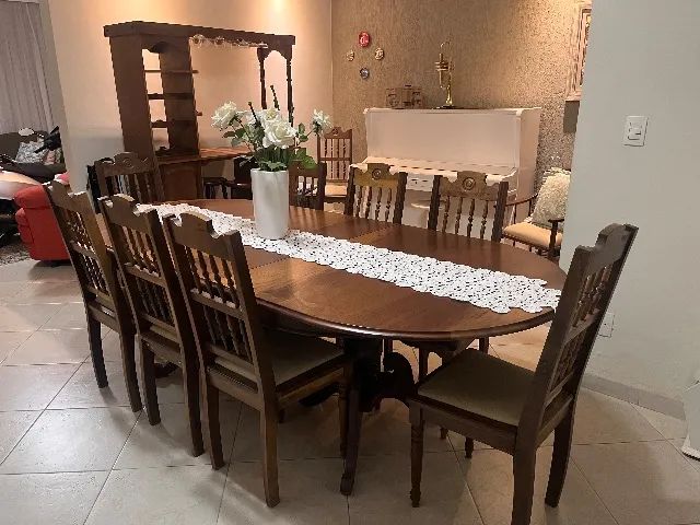 Mesa de jantar em madeira estilo colonial - Foto 2