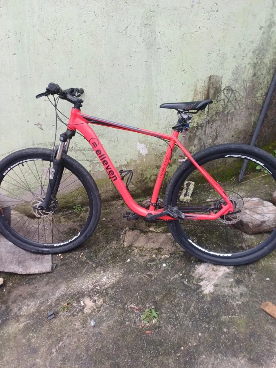 Bicicleta semi nova  - Foto 5