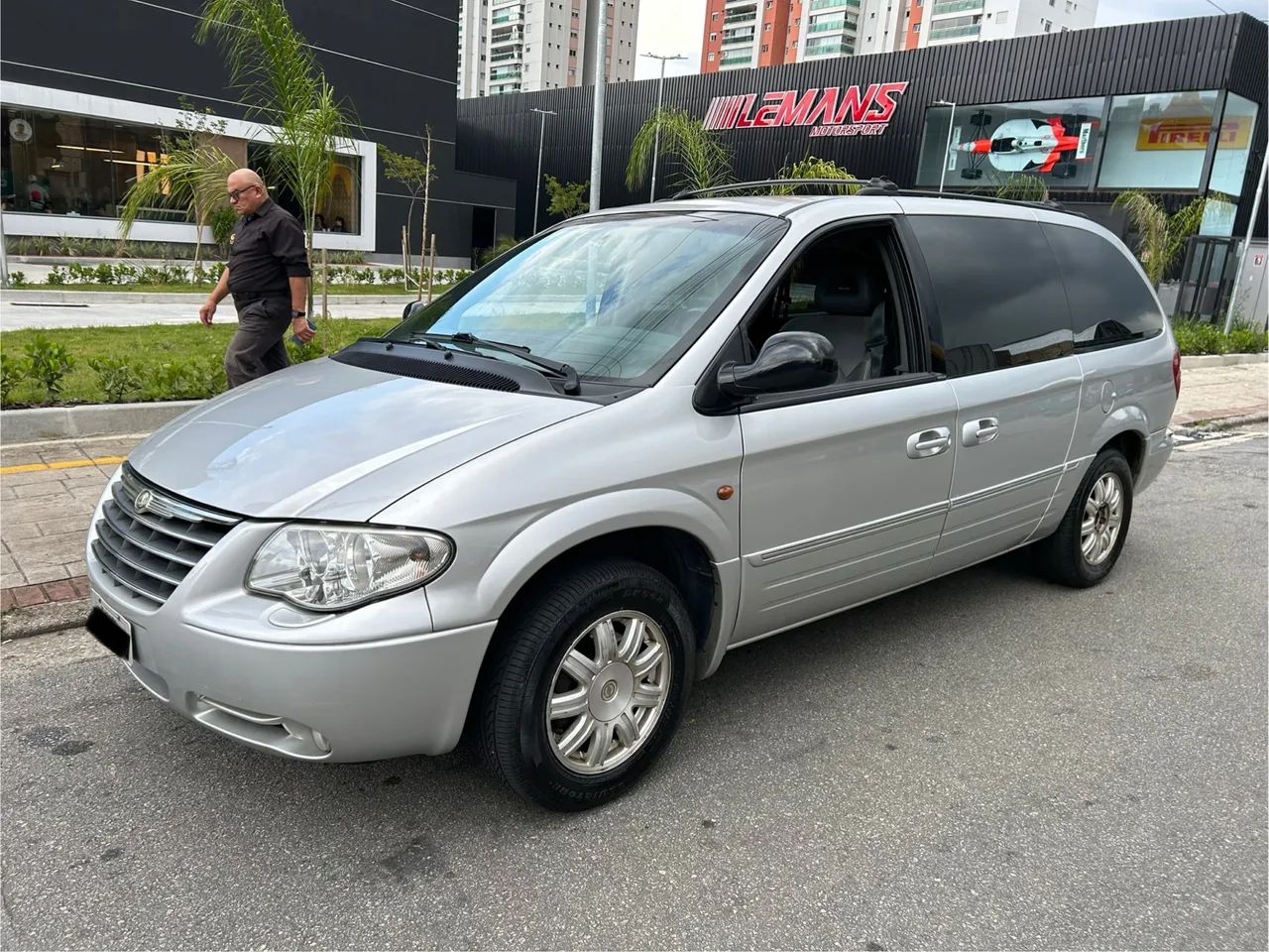 Chrysler Grand Caravan Grand Caravan Limited 3.3 V6 12V 182cv 2005