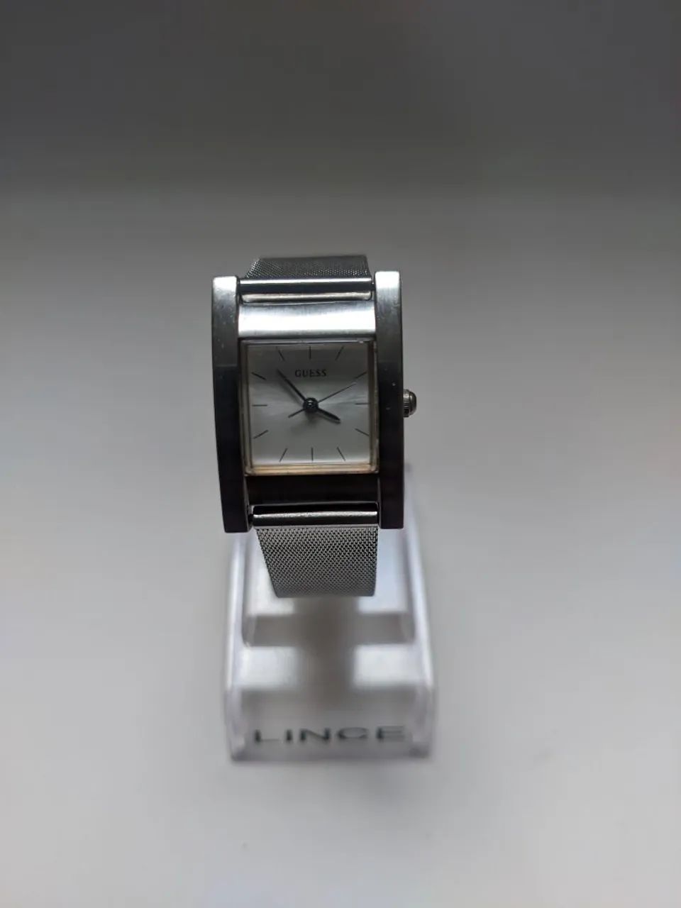 Relógio Guess Retrô 