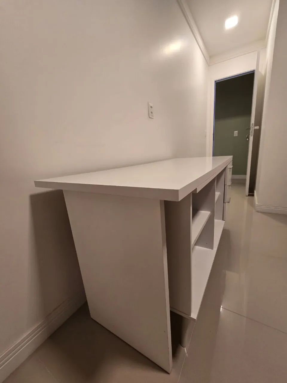 Escrivaninha/Mesa de escritório de canto - Foto 5