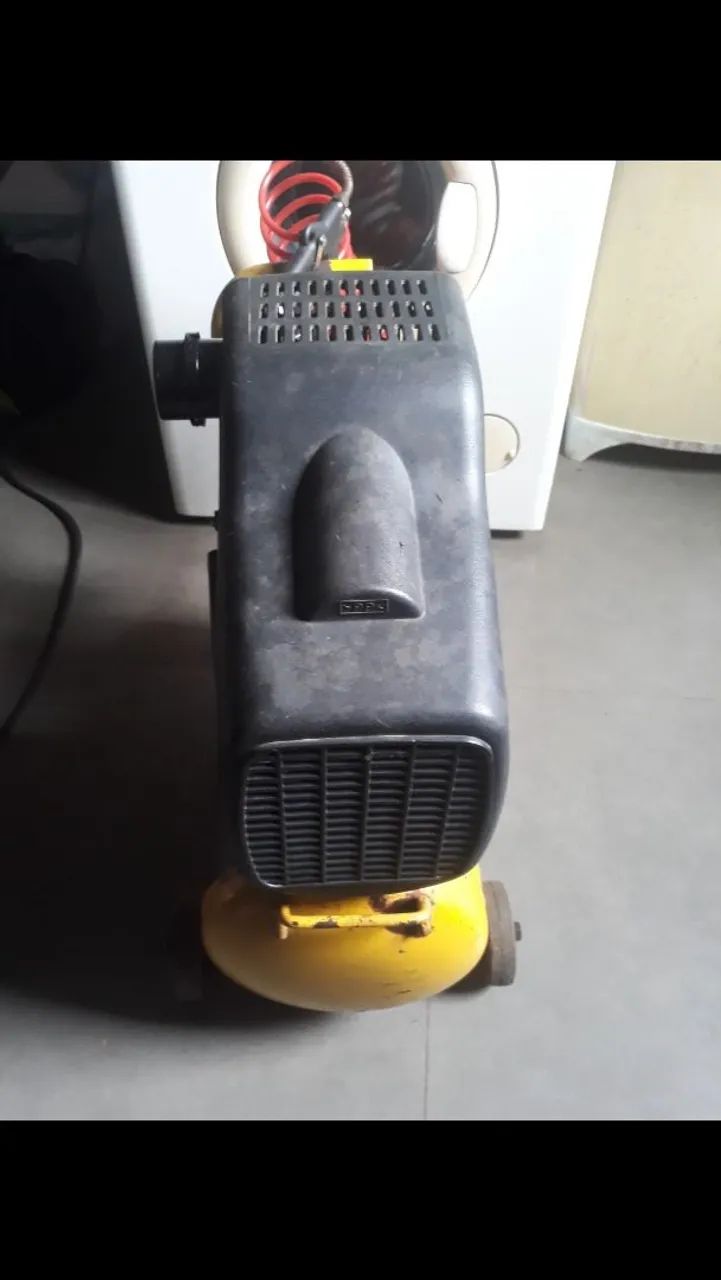 Compressor de ar da marca Vonder 24 litros  - Foto 4