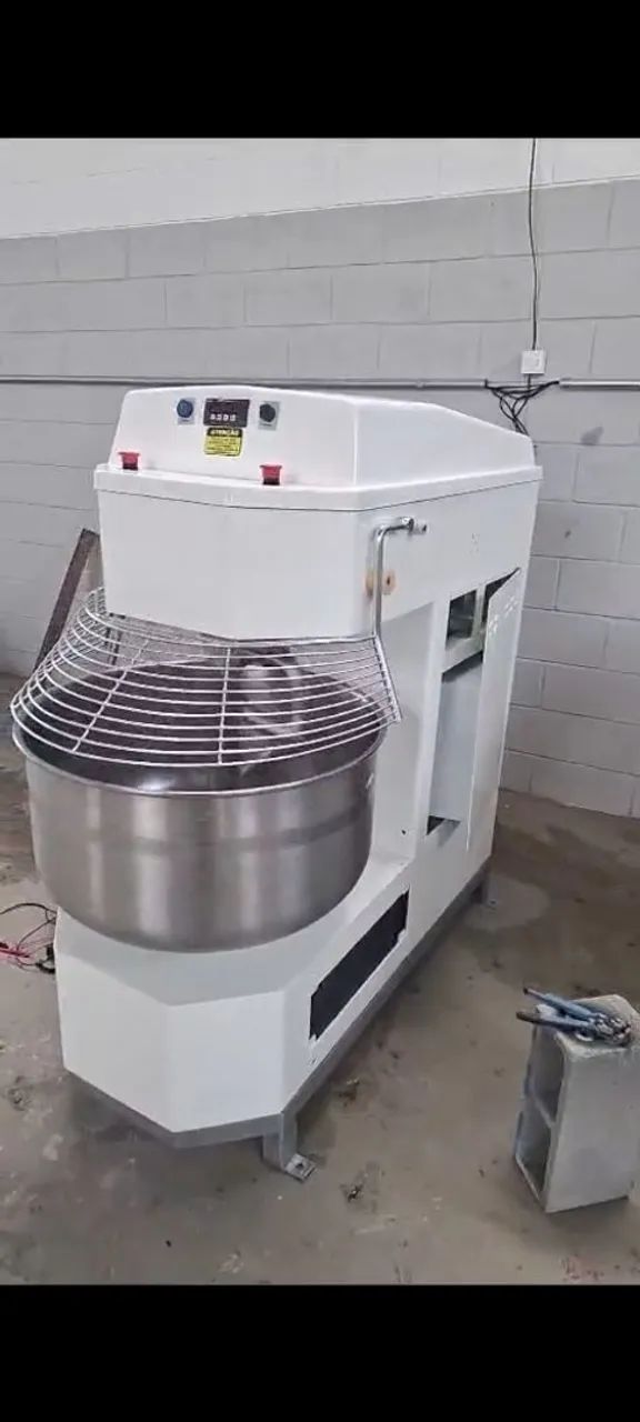 Masseiras Perfecta Curitiba 50/80 em 220 a venda 
