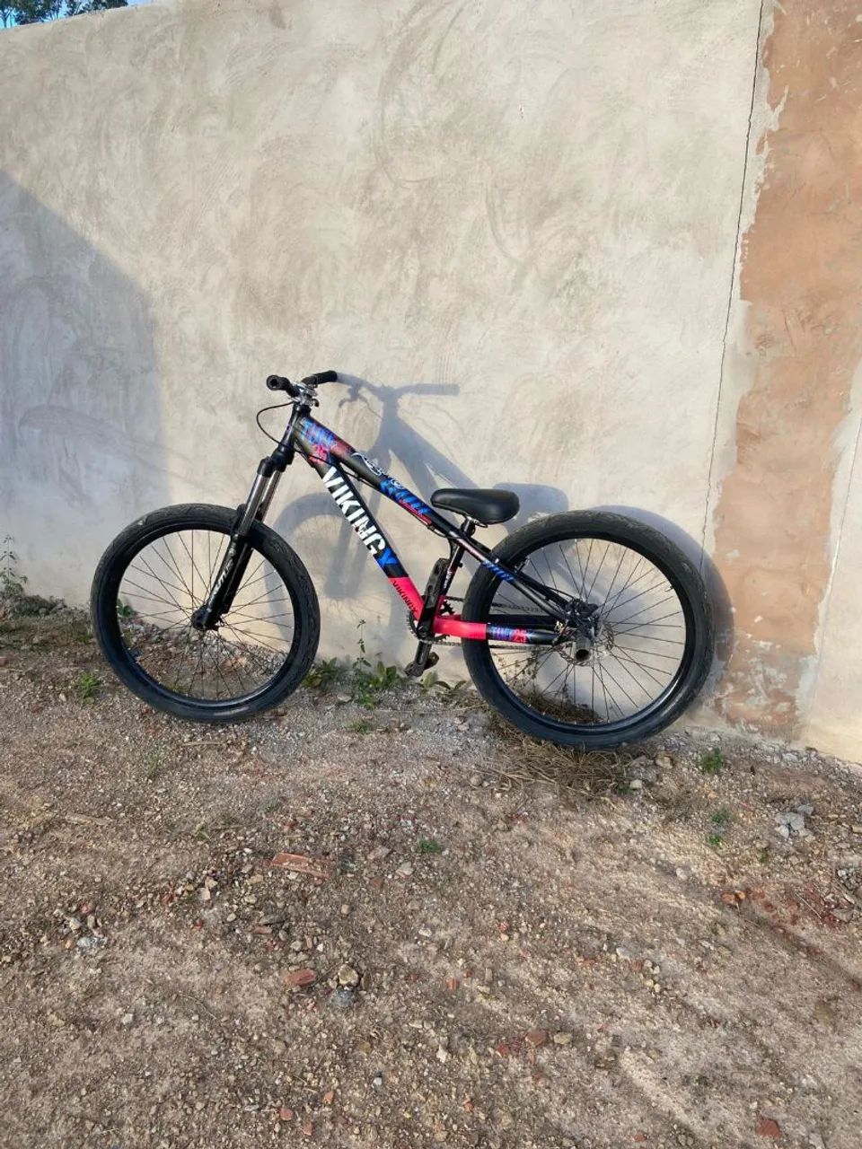 Vendo bicicleta aro 26 do grau - Foto 4