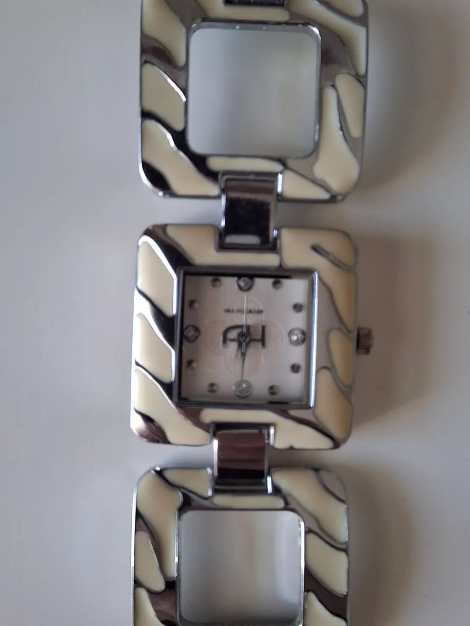 Relógio Ana Hickmann modelo 2131P (caixa e pulseira metálicas) - Foto 4