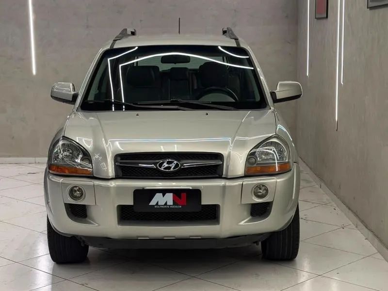 Hyundai Tucson 2.0 16V Aut., foto 2 de 13
