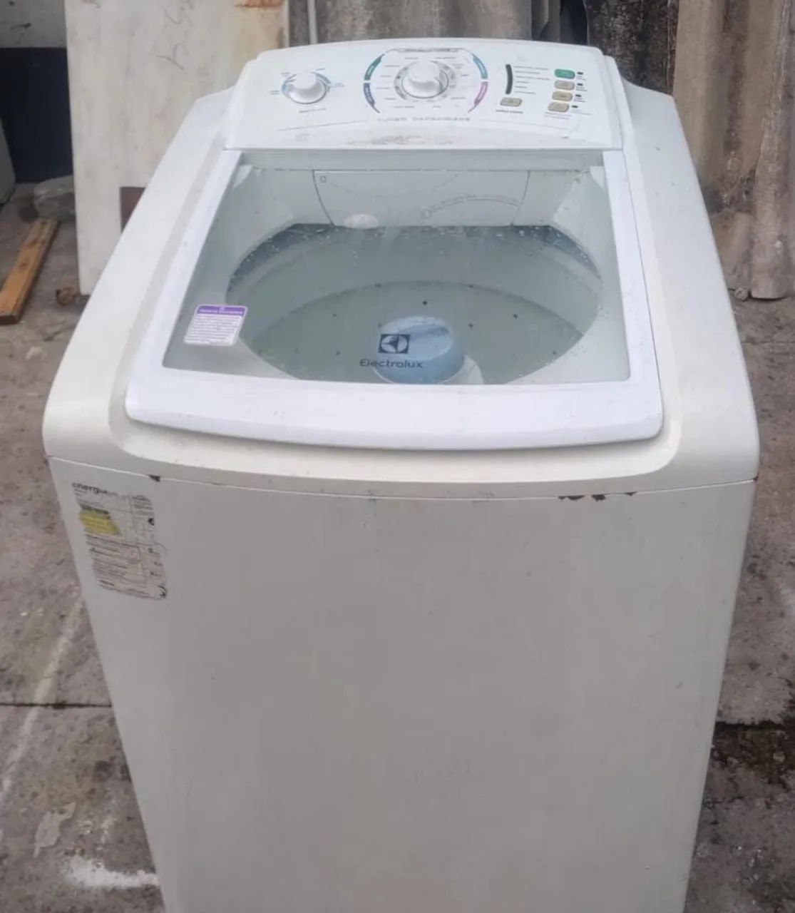 MÁQUINA ELETROLUX 