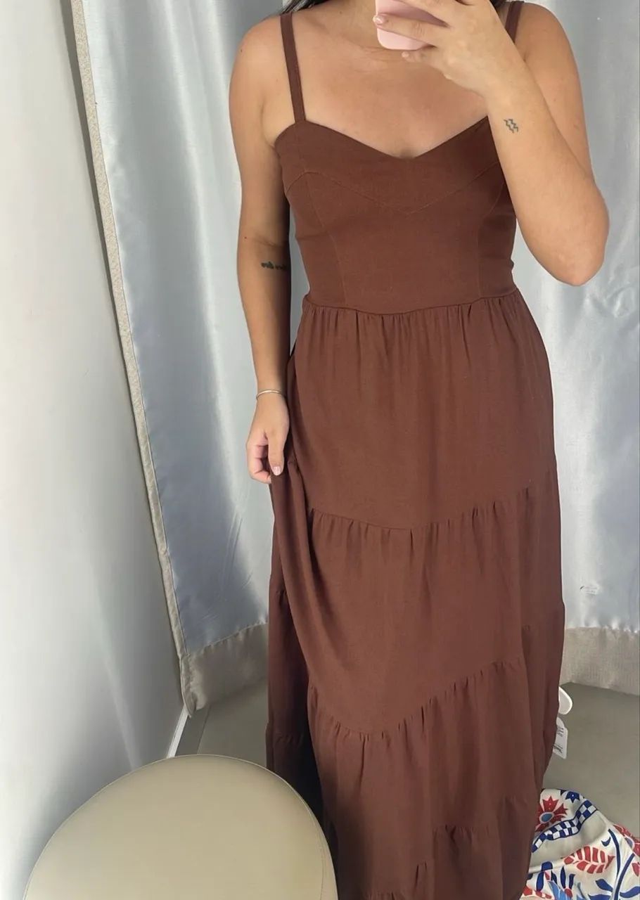Vestido longo marrom em linho 