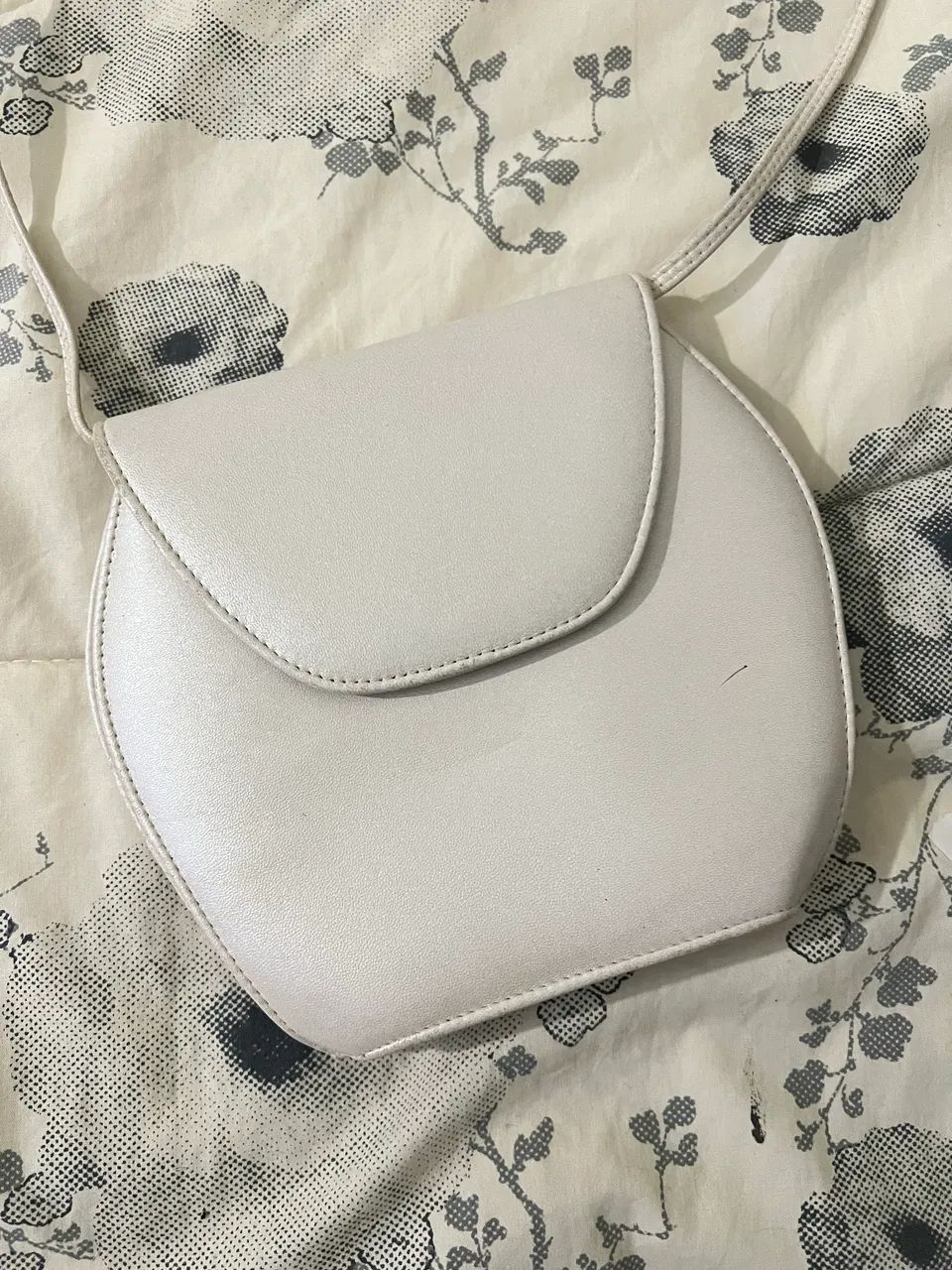 Bolsa pequena couro legítimo 