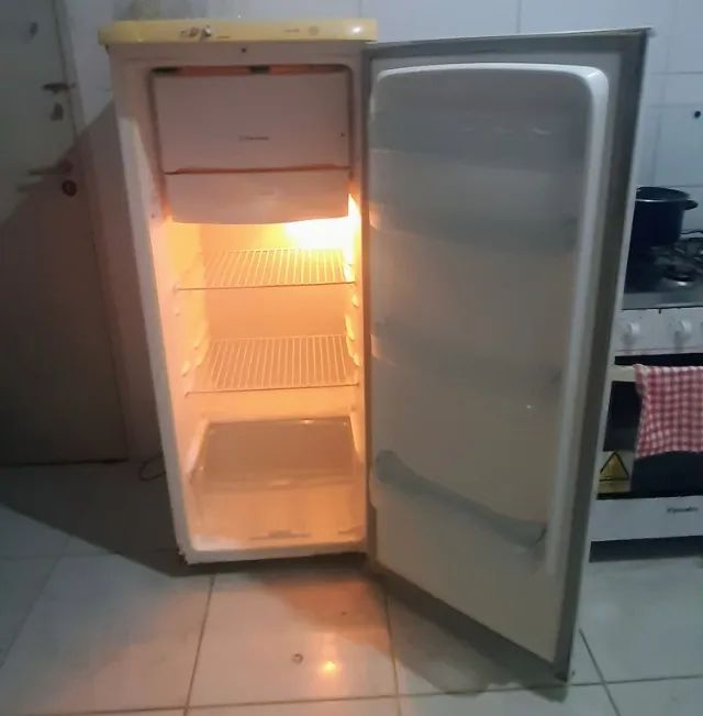 Geladeira Eletrolux  - Foto 2