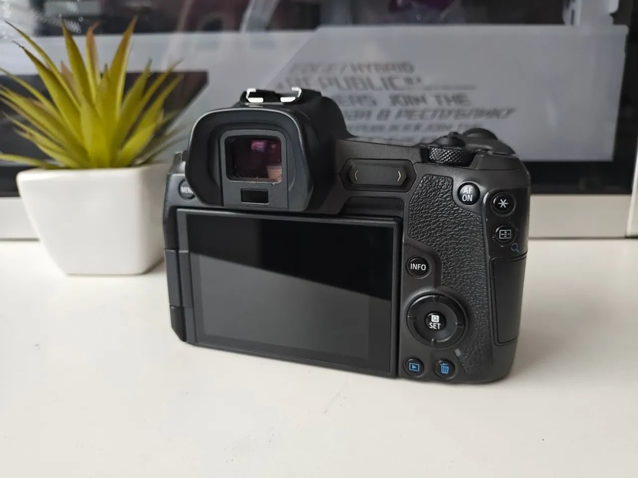 Canon R - Foto 4