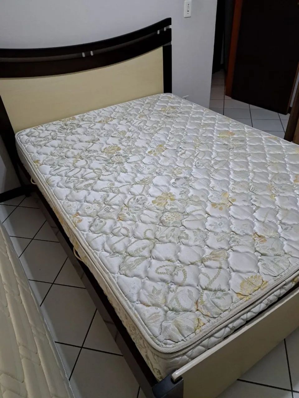 CAMA CASAL + COLCHÃO - EXCELENTE ESTADO - Foto 3