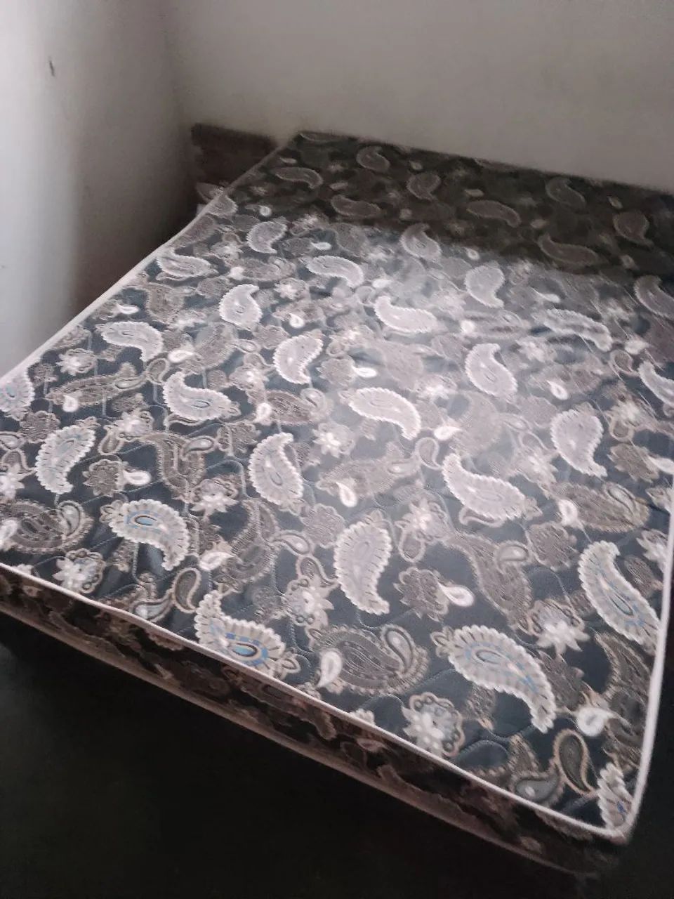 Cama box