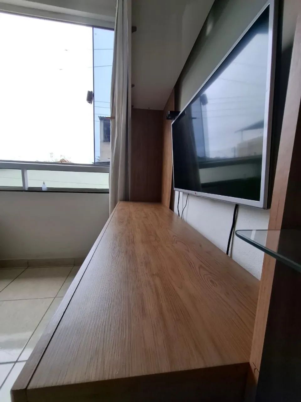 Estante para sala de estar conservada. - Foto 4