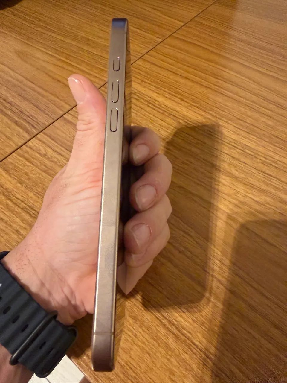 iPhone 16 pro Max 512 em estado de zero - Foto 2