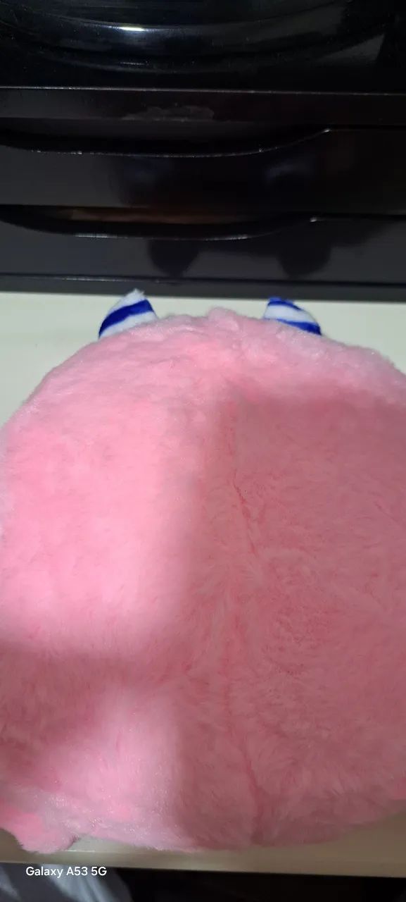 Pelucia monstrinho rosa e azul - Foto 2
