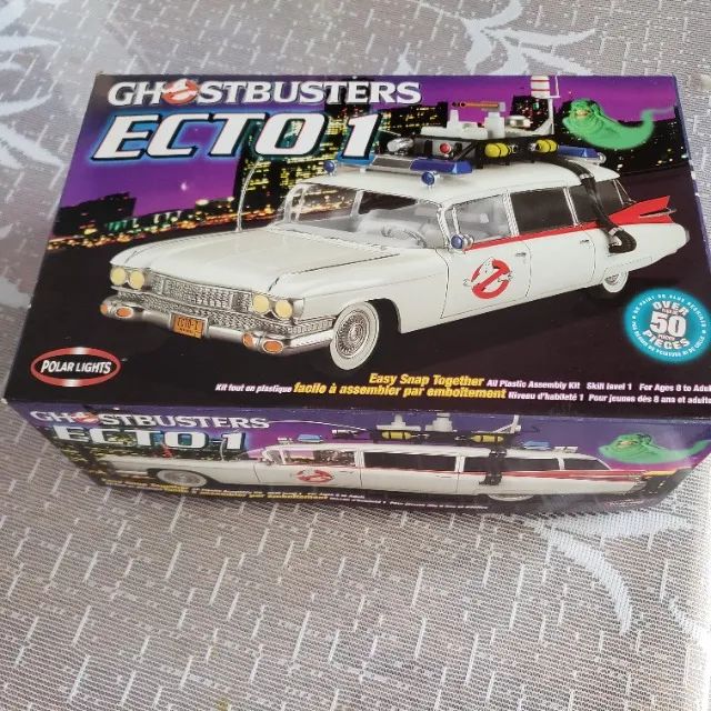 Kit de montagem Ecto-1 dos Caça-Fantasmas, da Polar Lights  - Foto 2