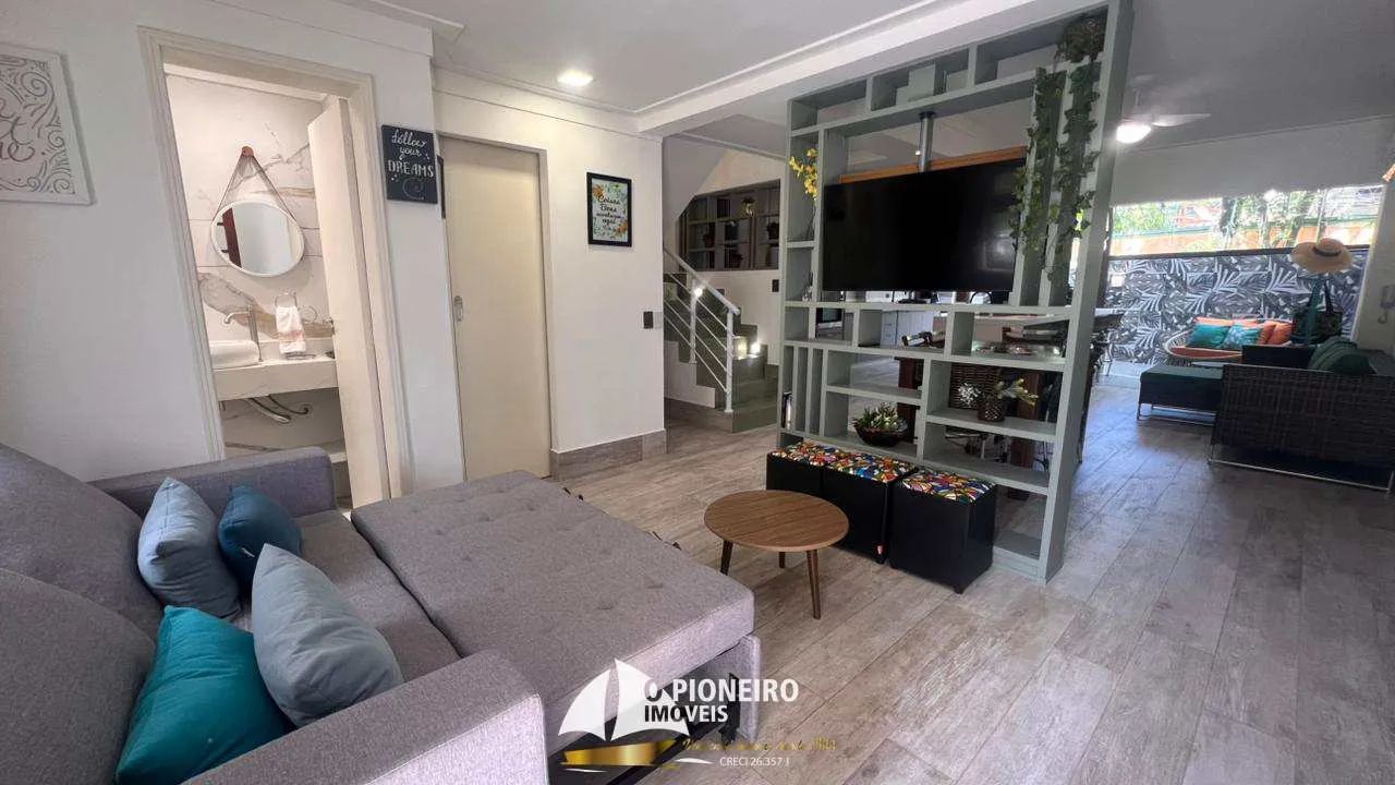 Casa de Condomínio com 4 dorms a 30m da praia - Foto 2