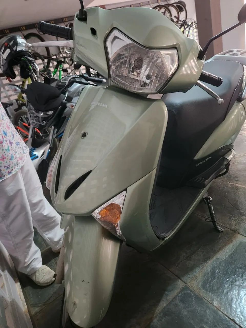 Honda lead 2012