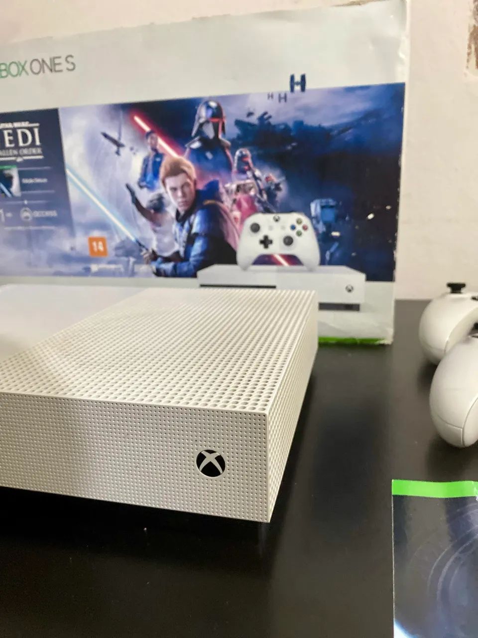 Xbox ONE S 1tb HDR blu ray - Foto 2