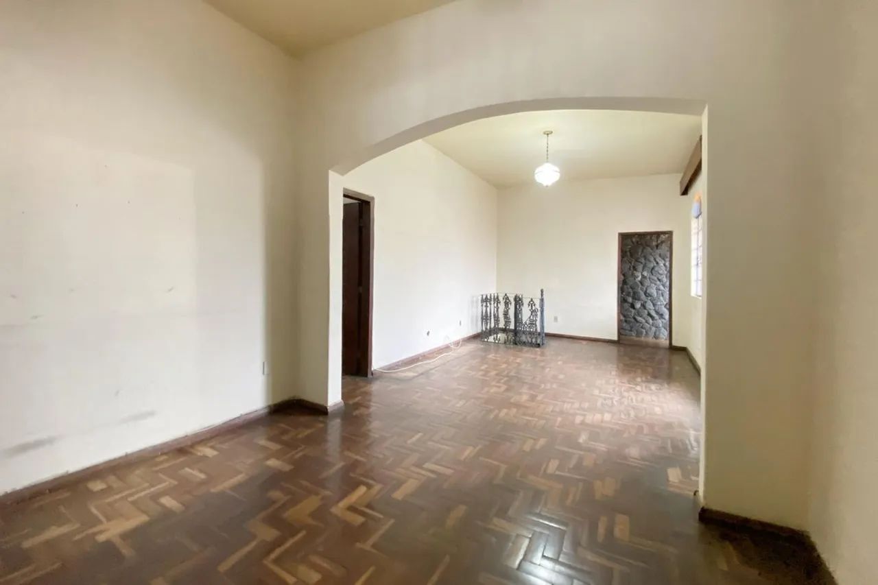Casa à Venda - Santa Efigênia, 5 Quartos, 900 m2 - Foto 4