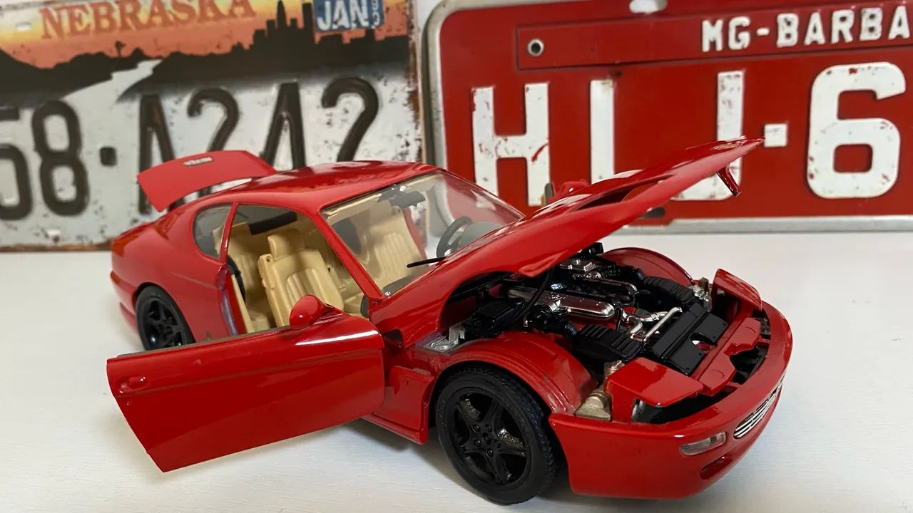 Miniatira Ferrari 456 1/18 - Foto 2