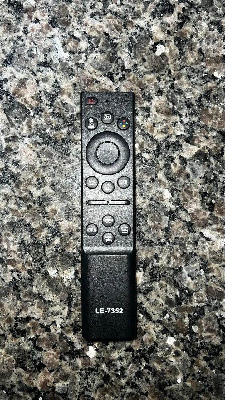 Smart TV Samsung 55 Polegadas Crystal UHD 4K (Modelo UN55RU7100) - Foto 4
