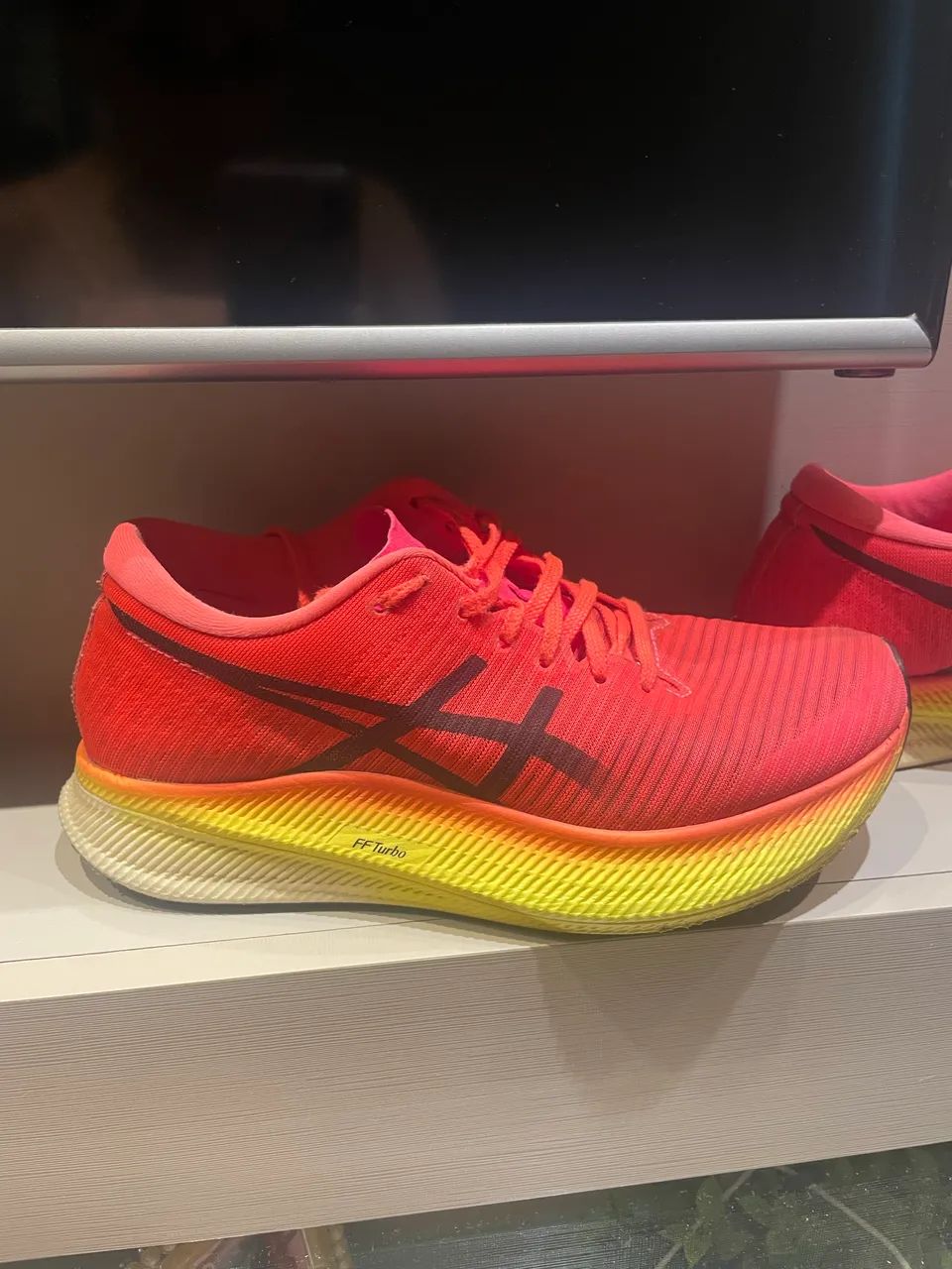Tênis ASICS