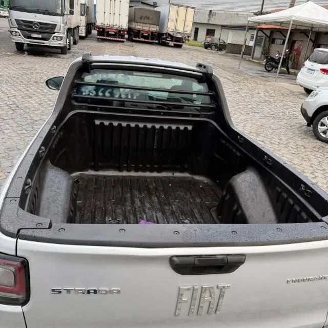 Fiat Strada Endurance 1.4 Flex 8V CS Plus 2023 - Foto 4