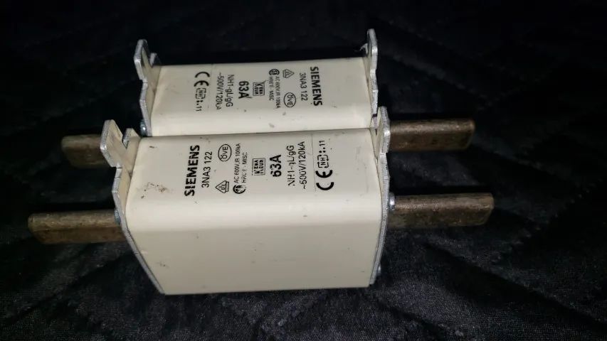 Fusível Rápido Siemens NH 63A 3NA3122 - duas unidaddes - Foto 3