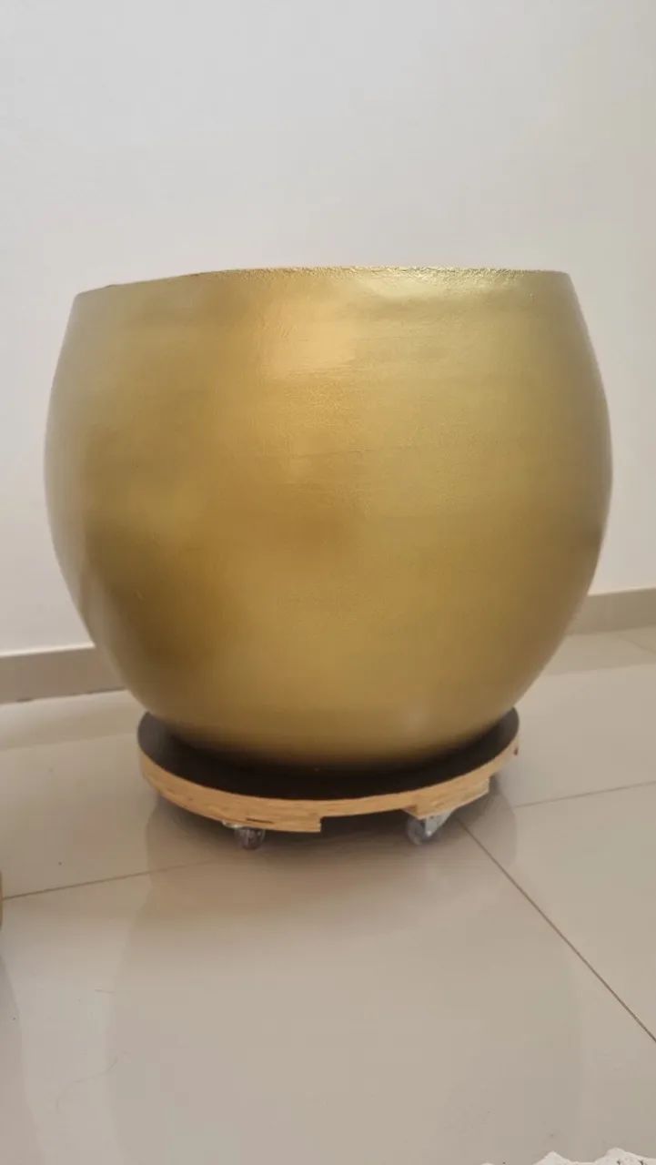 Vaso de cimento com suporte  - Foto 2