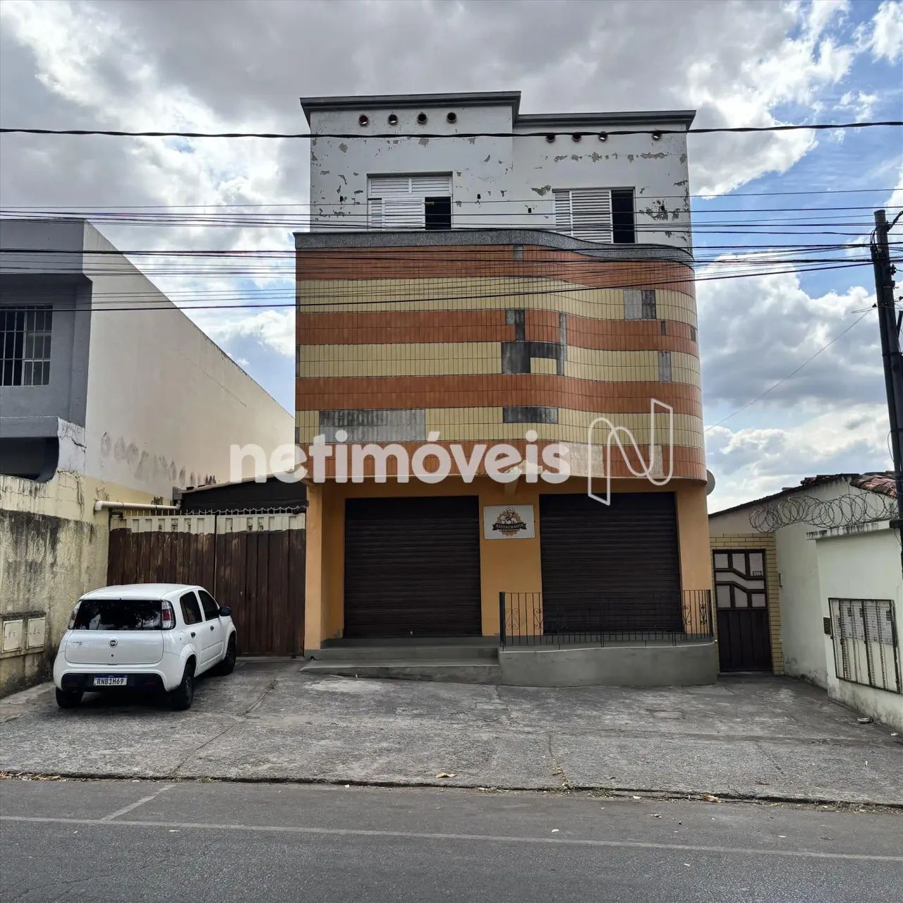 PRÉDIO MISTO EM RUA PRINCIPAL É RENDA + MORADIA NO MESMO PACOTE - Foto 2
