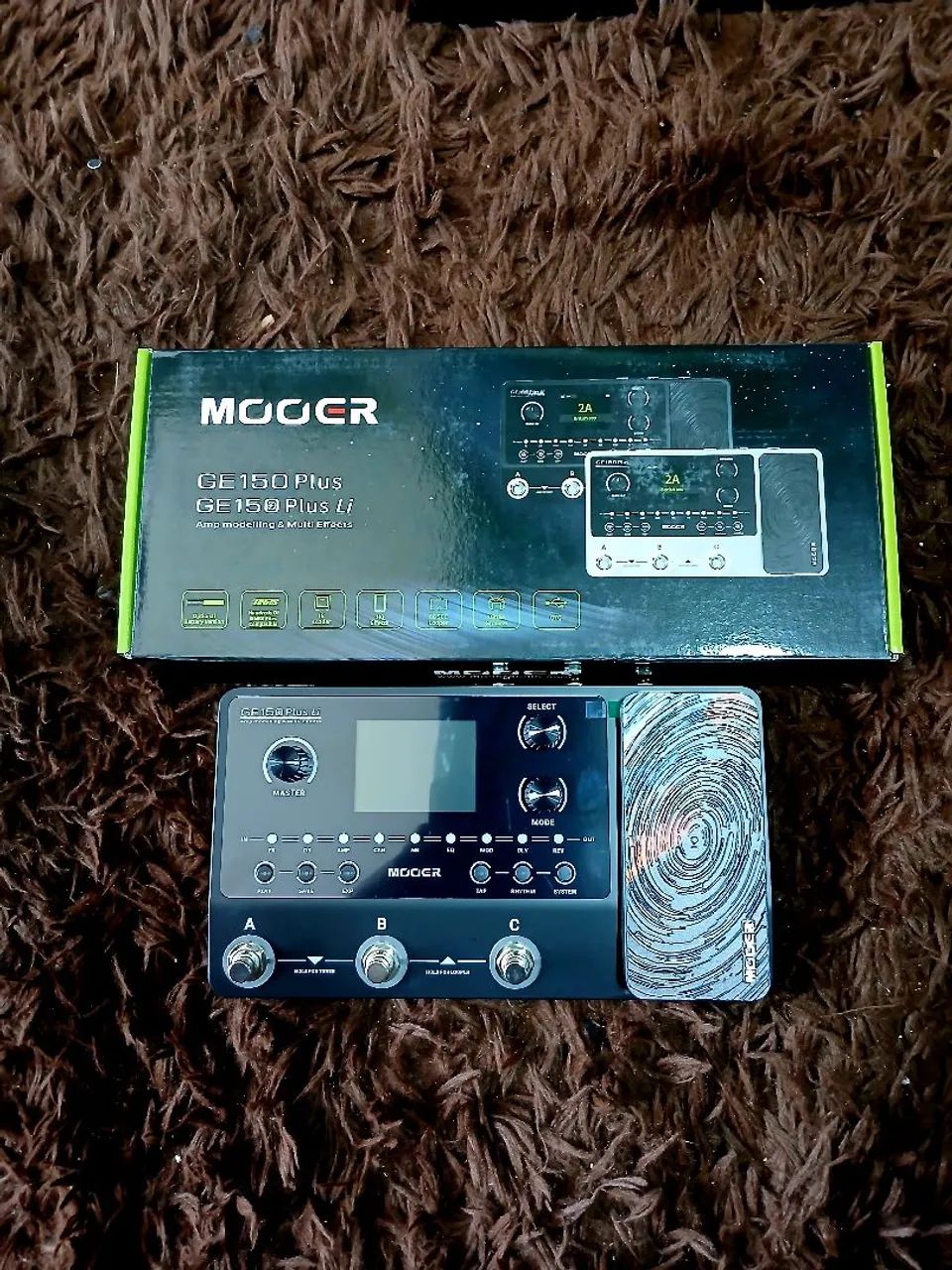 Pedaleira MOOER GE 150 plus li